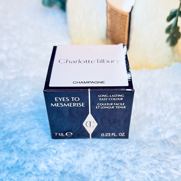 ✨CHARLOTTE TILBURY “EYES TO MESMERIZE” CREAM EYESHADOW✨ - Picture 5 of 12